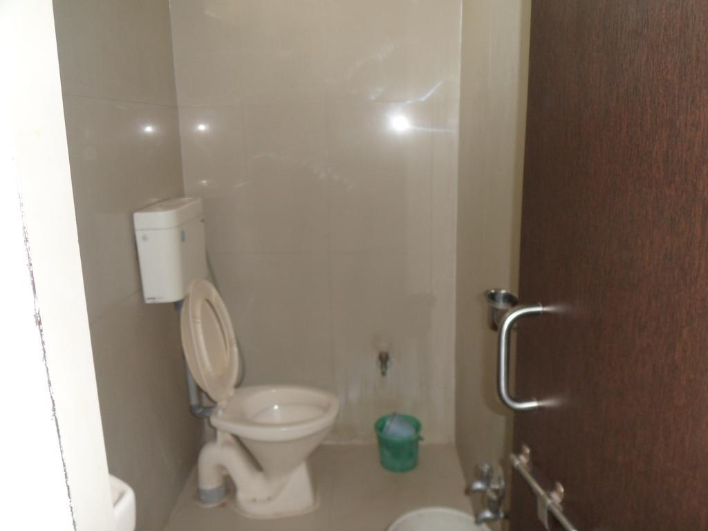 Hotel Atithi Ahmedabad Zimmer foto